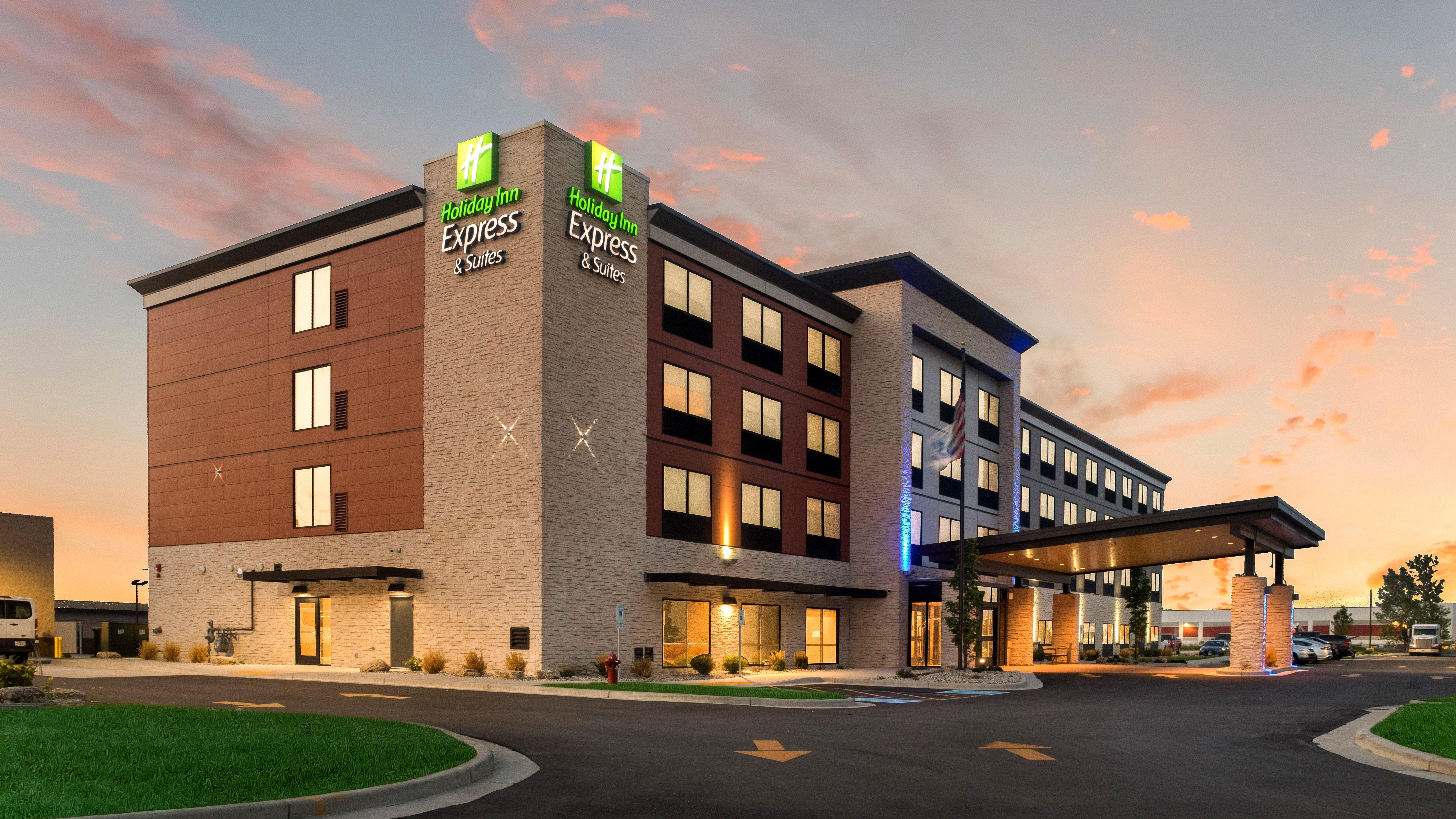 Holiday Inn Express & Suites Racine By Ihg Ngoại thất bức ảnh