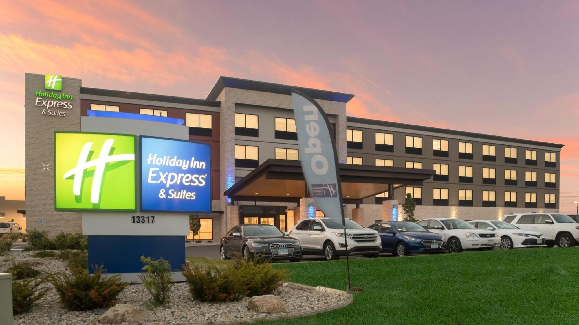 Holiday Inn Express & Suites Racine By Ihg Ngoại thất bức ảnh
